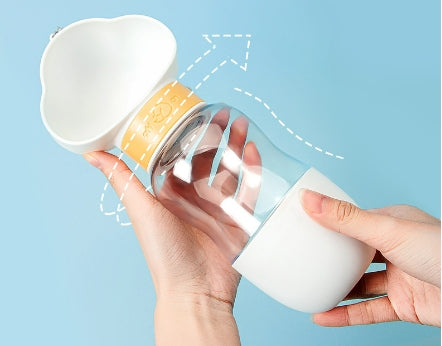Botella de Agua Portátil para Perros con Compartimento para Snacks – Hidratación y Comodidad en tus Paseos - Accesorios para mascotas Mascotonas